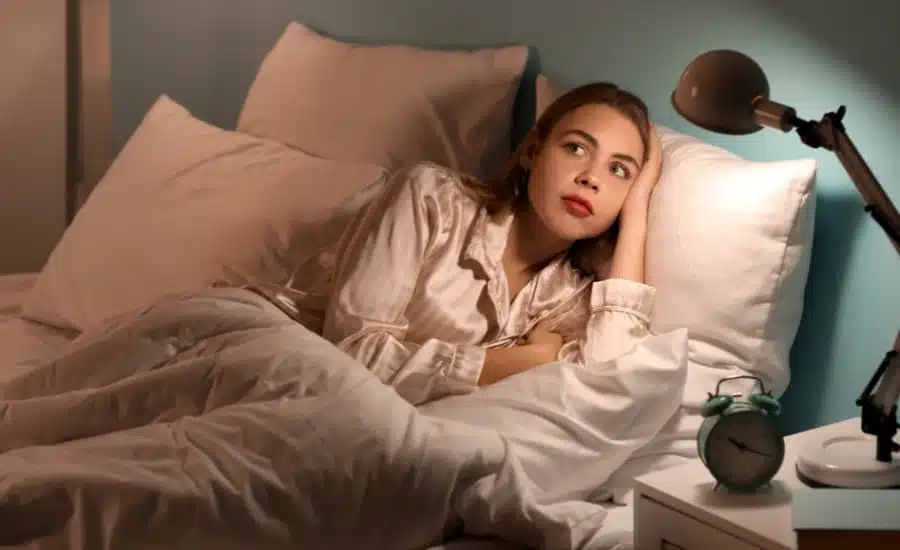S'endormir sereinement : les 5 meilleures techniques pour chasser le stress et dormir rapidement