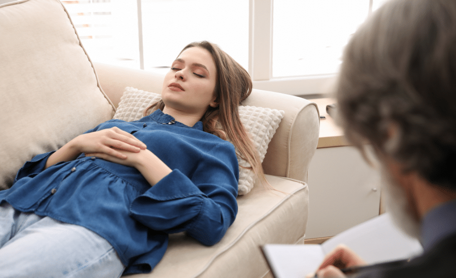 En quoi l’hypnose peut-elle aider à dormir ?
