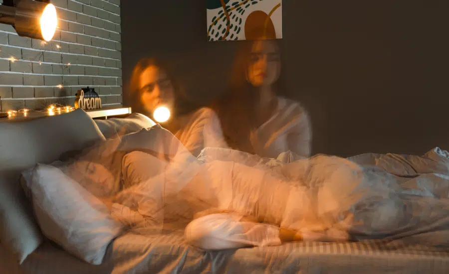 Somnambulisme : quelles sont les causes et traitements de ce trouble du sommeil ?